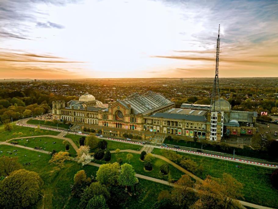 Entire Apartment Alexandra Palace, Londýn Exteriér fotografie
